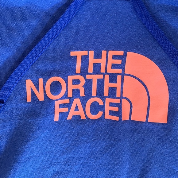 The North Face Women’s L Two-Toned Hoodie - Picture 3 of 5
